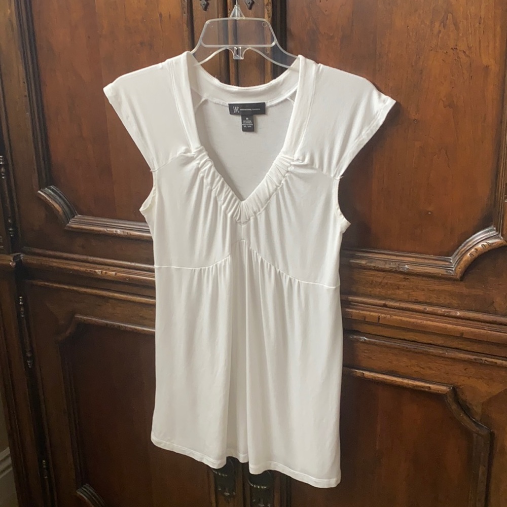 INC white V neck knit empire waist top